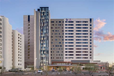 Banner University Medical Center Phoenix Patient Tower Hks Architects