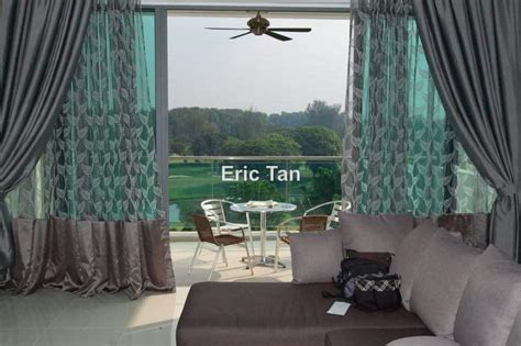 The view @ serai saujana, ara damansara condominium 2,970 sqft rm7,000 per month partly furnished 3+1room, 4bathroom built in kitchen cabinet. The View @ Serai Saujana Condominium 4+1 bedrooms for sale ...