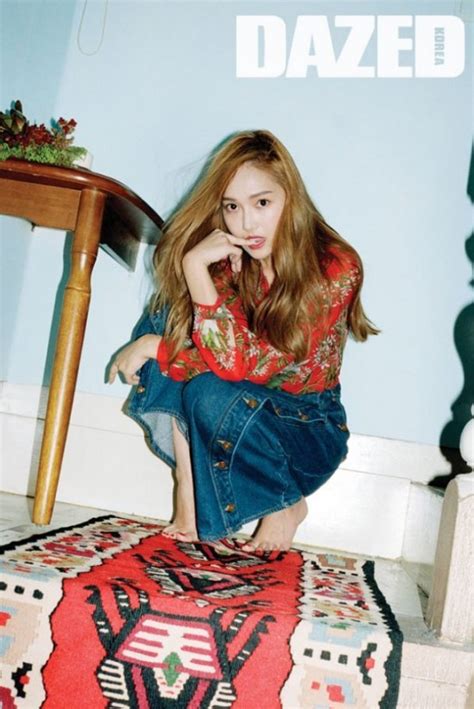 Jessica Keeps It Chic And Casual Lounging Around In Dazed Pictorial