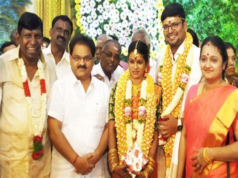 Actor Vadivelu Re Entry And His Son Daughter Marriage Updates