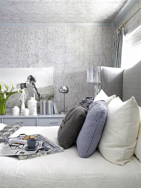 Awesome Bedroom Accent Wall Color And Decorating Ideas