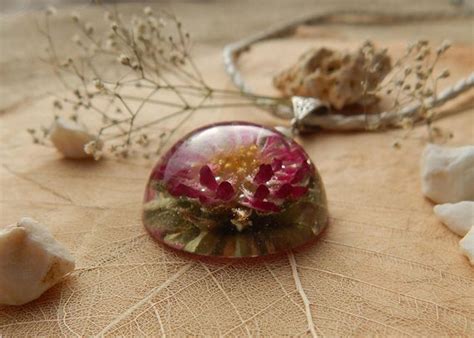 Eternal blooms with dried artificial flowers. Epoxy resin aster pendant dry flower jewelry blue and pink ...