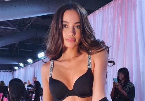 Kelsey Merritt Shares Backstage Content From The Victorias Secret Fashion Show