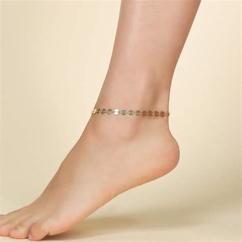 The Ankle Bracelet How To Buy The Perfect Anklet For You