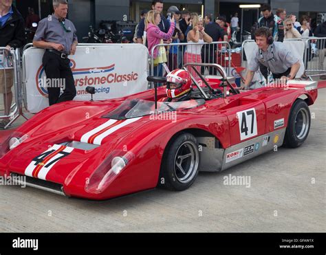Silverstonetowcesteruk30th July 2016cars Line Up On The Grid For