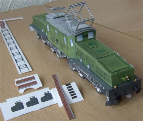 Download print and build paper model railroad buildings. Schweizer Krokodil, free download, M 1:124 - Questions and ...