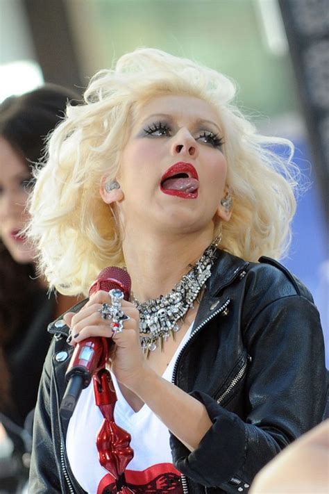 Christina Aguilera Performs On Nbcs Today Show In New York 21 Gotceleb