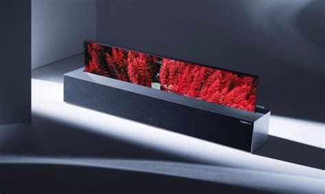 Ces 2019 The Lg Signature Oled Tv R The Worlds First Rollable Tv