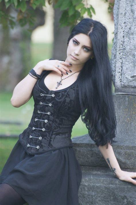 witchy dark boho Готичный стиль Готические девушки Готическая одежда