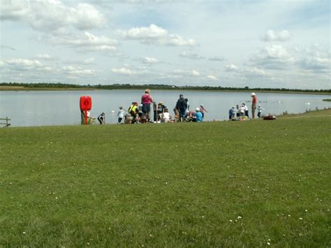 Anglers Country Park Lake © John Fielding Cc By Sa20 Geograph