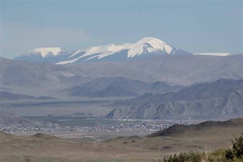 Монгол Алтайн зарим чухал газраар судалгааны аялал хийжээ ...