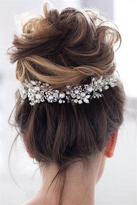 30 Perfect Wedding Hairstyles For Medium Hair My Stylish Zoo