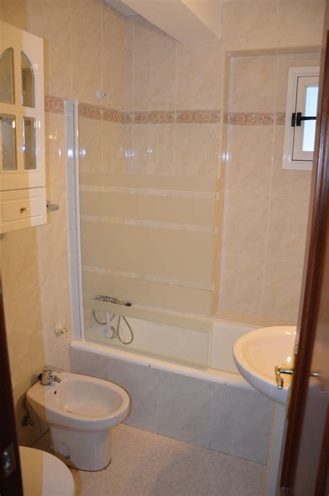 Nueva alcalá (distrito reyes católicos. Alquiler de 5 habitaciones GASTOS INCLUIDOS en piso ...