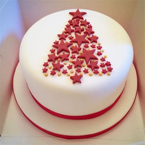 We're on the home stretch, my friends! The 25+ best Christmas cake decorations ideas on Pinterest ...