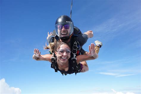 We did not find results for: Tandem Skydiving Raleigh North Carolina | Skydive Paraclete XP