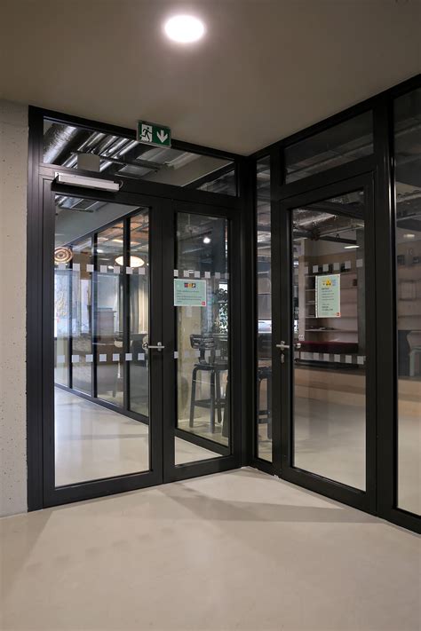 And a space like this is always dynamic. Tűzgátló megoldás a transzparencia jegyében… | LIKO-S