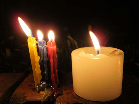 Y la madrugada del 8 de diciembre. Tradiciones Colombianas: Día de las Velitas