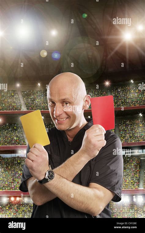 Soccer Referee Yellow Hi Res Stock Photography And Images Alamy
