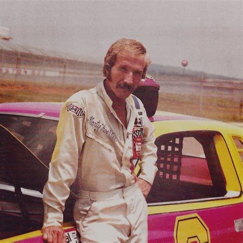 .including nascar racing, nascar racing 2, nascar racing 1999 season, nascar but if you run the mencs19 mod with cts physics, you'll need to spend some time swapping your however it is my understanding that it does not work on windows 10 currently. Pin by Mark Moore on Classic NASCAR | Old race cars ...