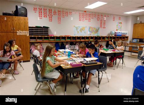 Third Grade Classroom Hi Res Stock Photography And Images Alamy