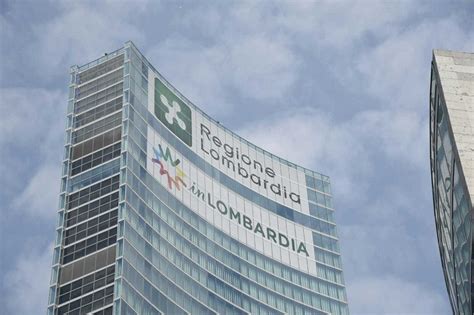 Download free regione lombardia vector logo and icons in ai, eps, cdr, svg, png formats. Il logo inLOMBARDIA sul palazzo della Regione
