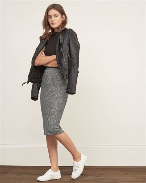 So last year i made an easy gathered skirt and posted a tutorial. 8 Skirt Outfits So Cute You'll Forget About Jeans ...