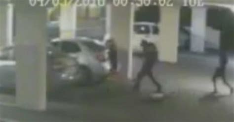 Carjacking Victim Describes Ambush Attack By Teenagers Cbs Miami