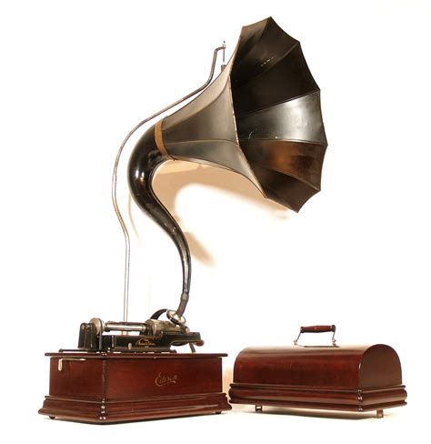 Edison Mahogany Home D Phonograph With 2/4 Gearing, Cygnet Horn & K ...