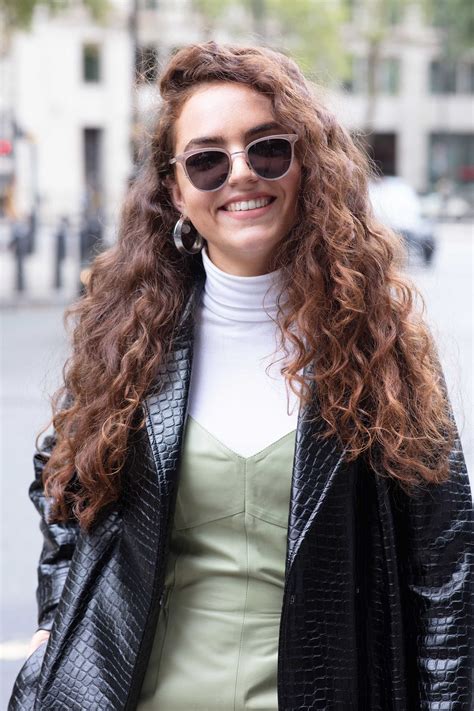 Man bun hair looks especially stylish on men with wavy or curly hair. 27 long curly hair ideas to add to your hair bucket list ...