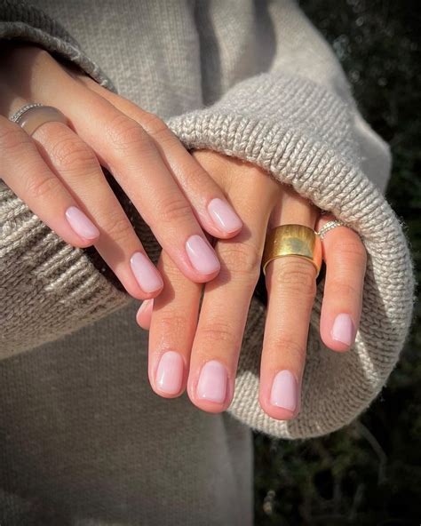 Clean Girl Nails Are Trending Here Are 15 Minimalist Manicures To Try