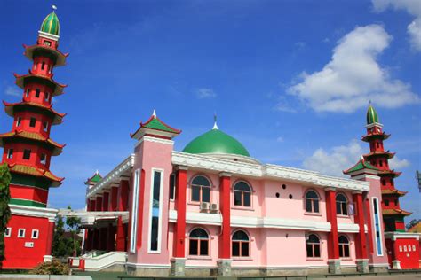 Museum in central melaka, melaka, malaysia. A Famous Structure in Palembang - Al Islam Muhammad Cheng ...