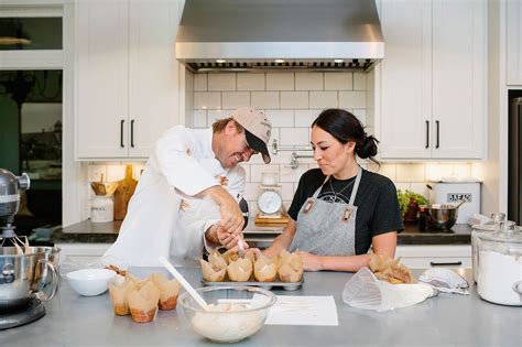 Chip And Joanna Gaines Debut Their Bakery On Fixer Upper Chip And Joanna Gaines Chip Gaines
