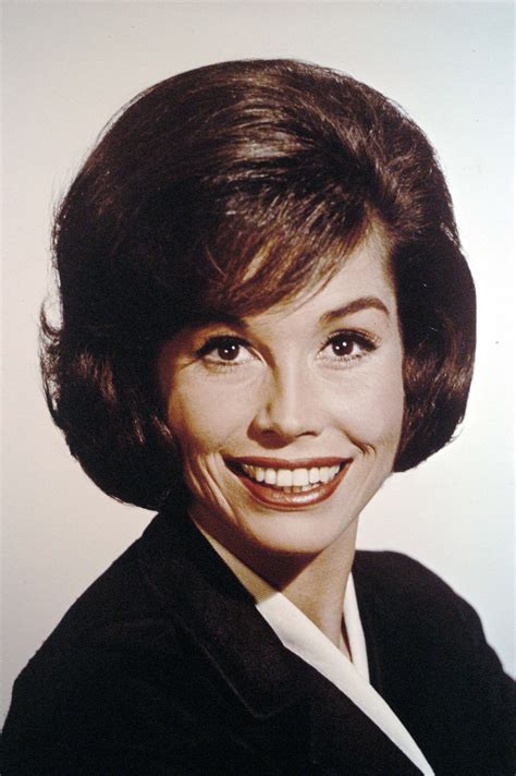 Mary tyler moore married thrice. Inside Mary Tyler Moore's Personal Tragedy When Her Only ...