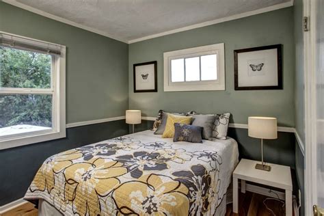 Tips For Decorating A Room With Two Tone Walls