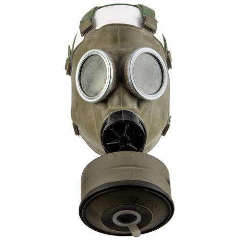 Created by deleteda community for 3 years. Polnische ABC Gasmaske MC-1 mit Filter und Tasche ...