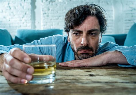 Physical Signs And Symptoms Of Alcoholism And Alcohol Abuse