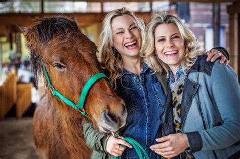 In boer zoekt vrouw gaan boeren met hulp van yvon jaspers op zoek naar ware liefde. 'Boer zkt vrouw' reist dit jaar de wereld rond | TV ...