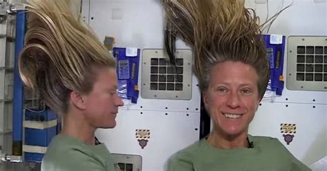 How Do Astronauts Wash Their Hair In Space Mirror Online