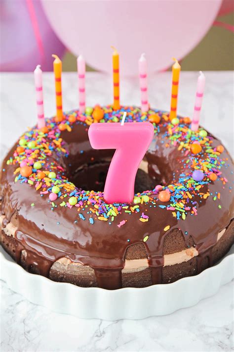 Discover 78 Donut Birthday Cake Latest Vn