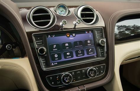 test Bentley Bentayga Hybrid pris rekkevidde - Vi Menn