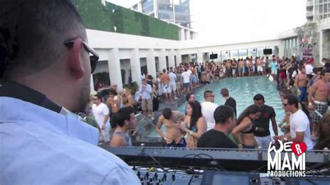 Sexy And Wet Pool Party Wmc 2012 Club 50 Rooftop Youtube