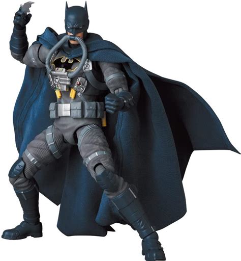 Batman Hush Mafex No166 Batman Stealth Jumper Ver Ybmw