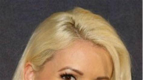 holly madison is planning on eating her placenta glamour