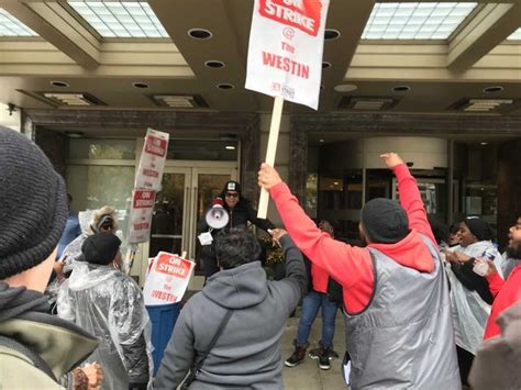 Workers Westin Book Cadillac Settle To End Weeks Long Strike