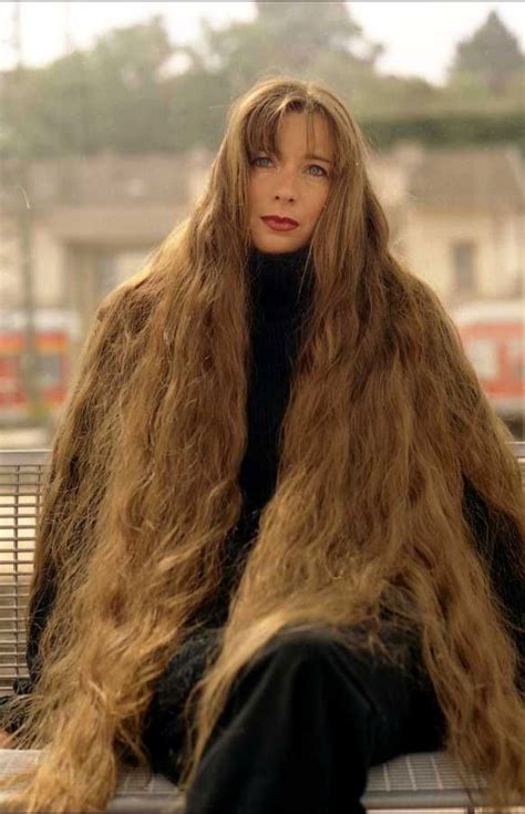 Pin by Dana Pallessen on LONG HAIR 08 | Long hair styles ...