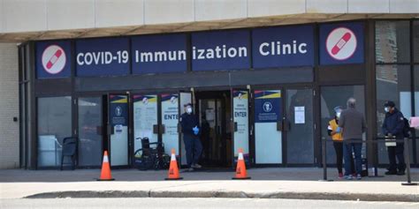 Toronto Vaccination Appointments The 6ix Hits A Major Vaccine