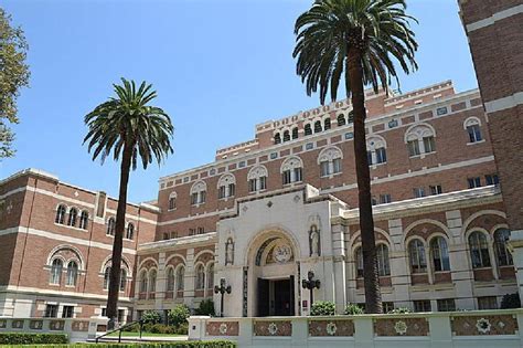تخصصات جامعة كاليفورنيا الجنوبية 2022 وتكاليف الدراسة مجلة محطات