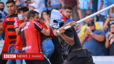 Querétaro Atlas una brutal pelea campal entre aficionados de fútbol en