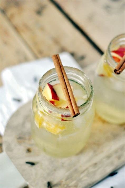 Honeycrisp Apple Fall Sangria Via Lark Linen Fall Sangria Recipes Fall Cocktails Summer