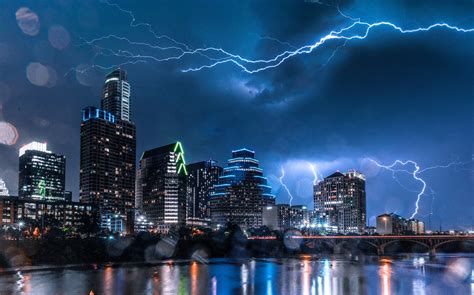 Wallpaper Austin Texas Cityscape Night Storm 2048x1275